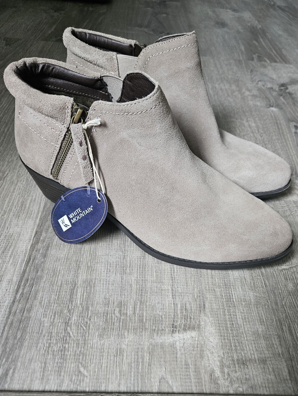 NWT White Mountain Wedge Delaney Boots Size 11W Leather Upper, Suede